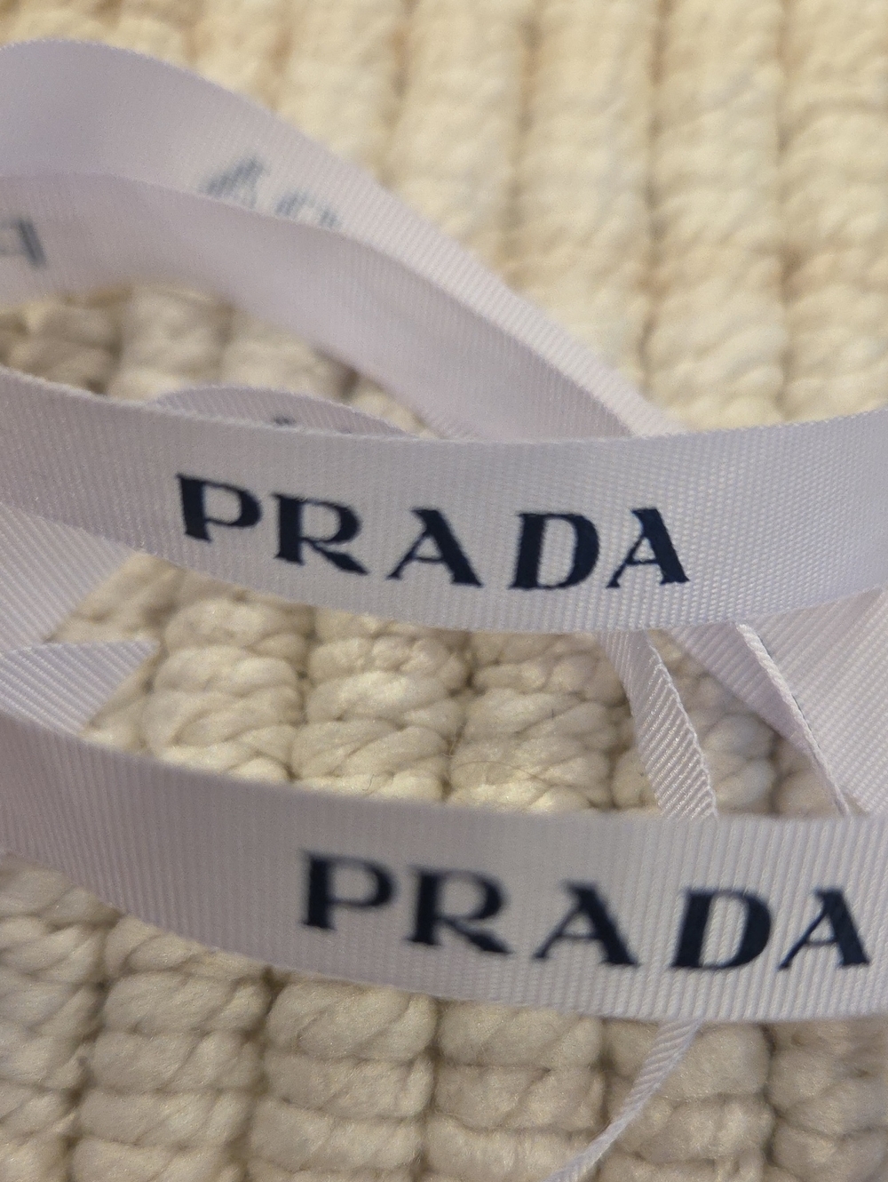 Prada Ribbon - Picture 2 of 4